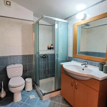 Aqua Breeze House Daire