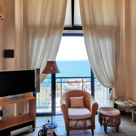Aqua Breeze House Daire